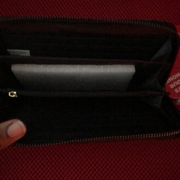 Wallet - Picture 3 of 6